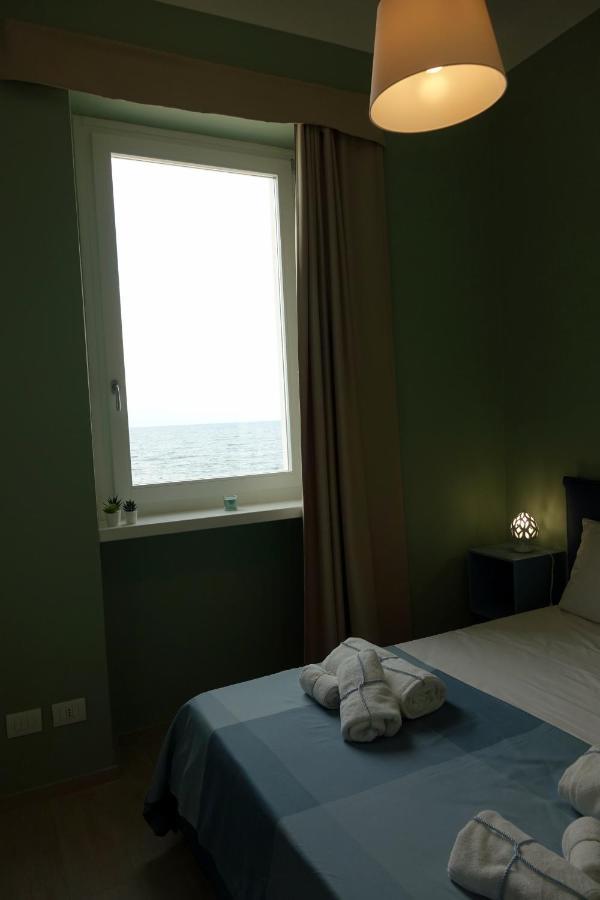 Ferienwohnung La Finestra Sul Mare Bari Exterior foto